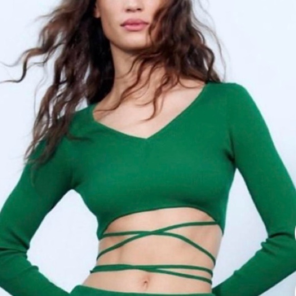 Zara • Ribbed Knit Cropped Wrap Top in Green